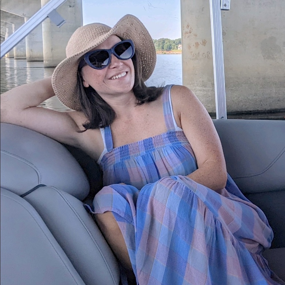 Meet your Posher, Jennifer